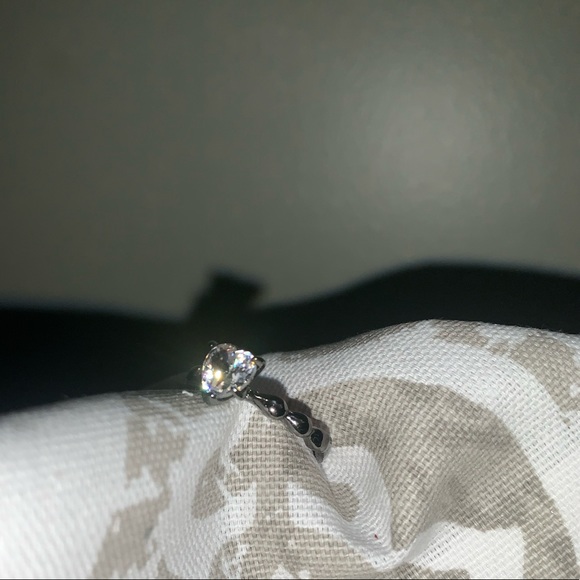 (2for$30)Zircon Heart Ring - Picture 4 of 5